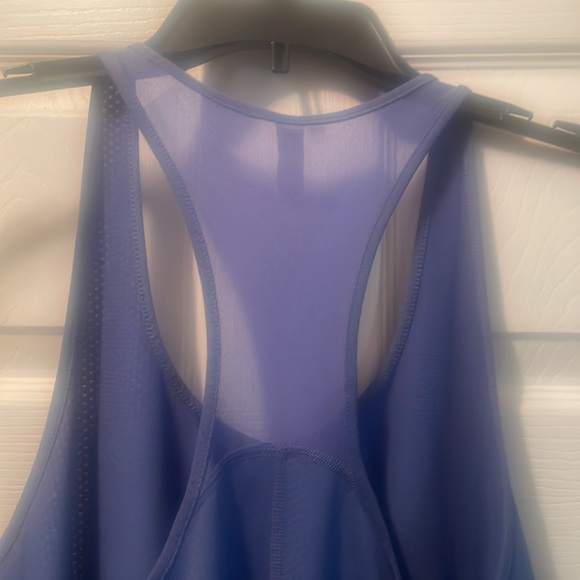 Under Armor tank top brand new - Picture 4 of 4